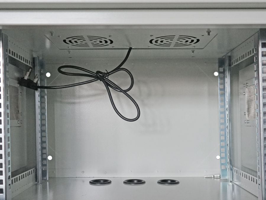 Scoop 6U 450mm Deep Outdoor Cabinet with 2 fans
