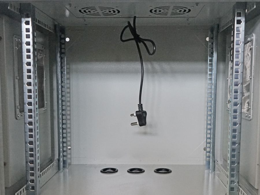 Scoop 9U 450mm Deep Outdoor Cabinet with 2 fans