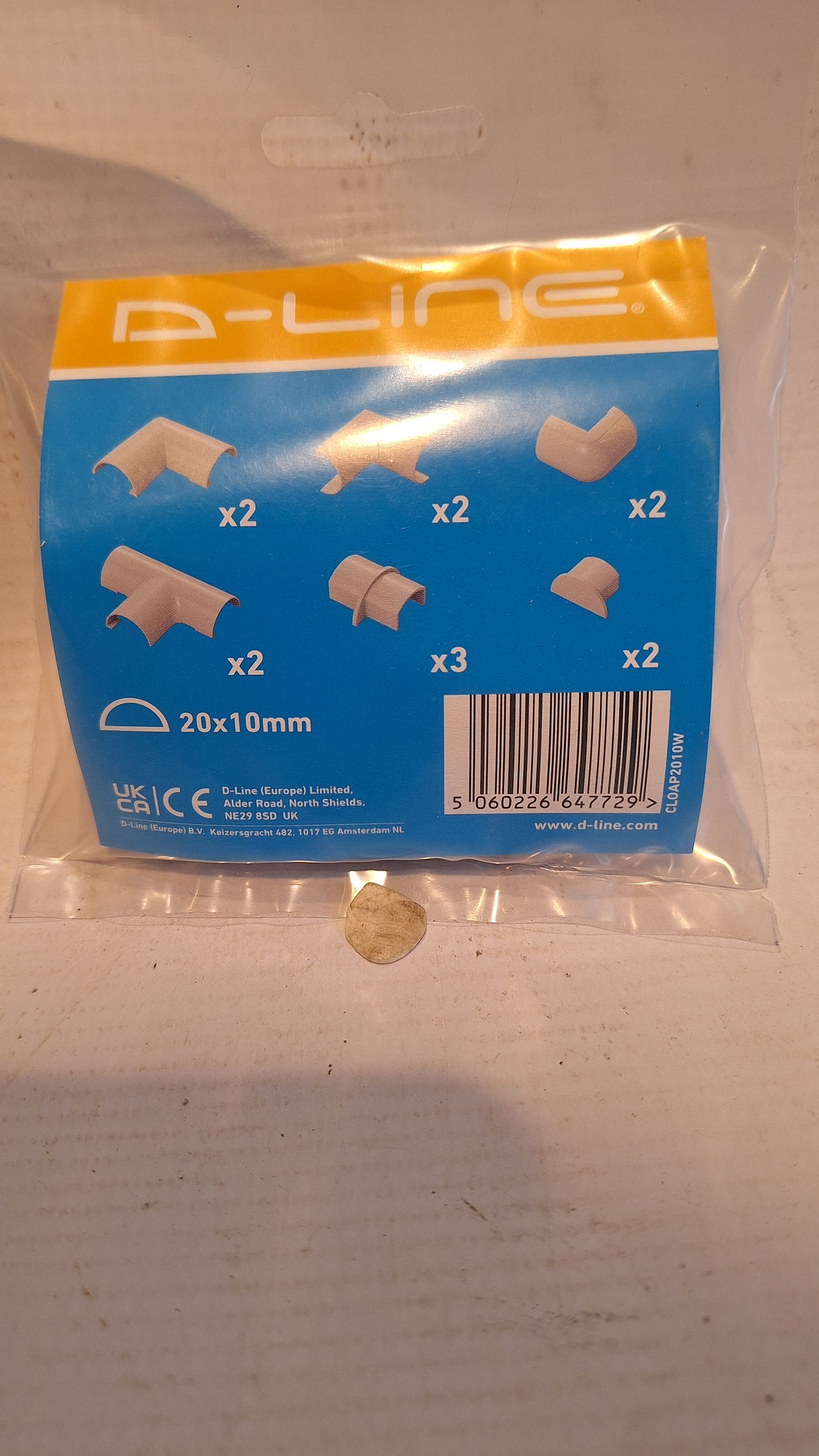 d-line Trunking Accessories pack: For 20mm x 10mm half round trunking, white: Bends, Ends and Adapters. (Copy) (Copy)